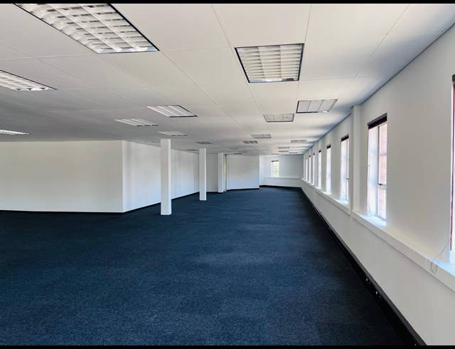 360M² OFFICE TO LET IN FOURWAYS